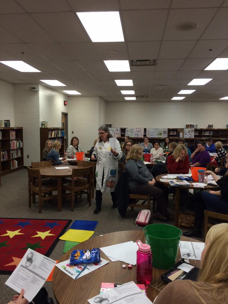RhondaHerald's tweet photo. Getting schooled by Reeda about science @collinscomets http://t.co/A1Hbz6v2lv