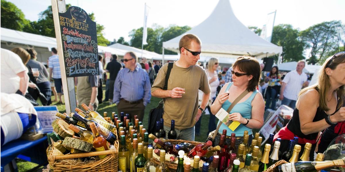 VisitScotland's tweet photo. A3: Check our #Scotland food &amp; drink event feed here: http://t.co/KYNAUO0Cdu #scotlandhour #tastescotland http://t.co/FNFoytJKhr