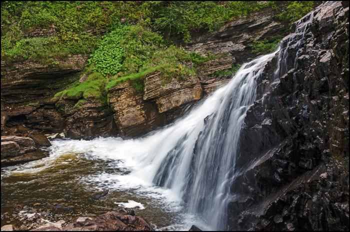 Rejoice in fresh waters <a href="/exploreCanada/">Canada</a> bit.ly/vacay-canada-f… #Waterwednesday Kabir Kouba Waterfall <a href="/TourismeWendake/">Tourisme Wendake</a>