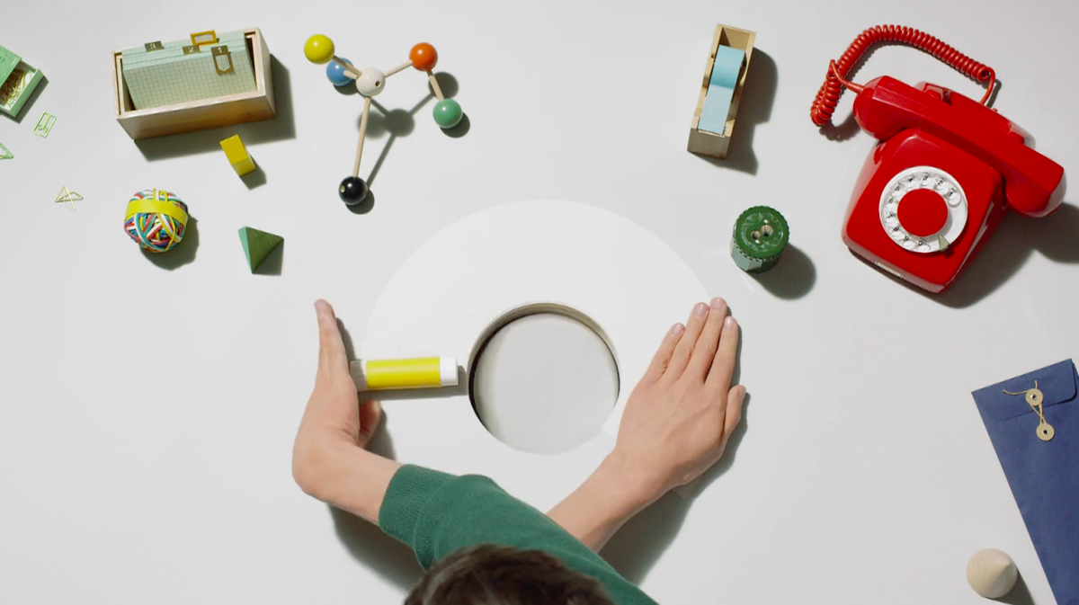 AdFreak's tweet photo. Ad of the Day: Ads don't get much more joyfully hypnotic than Samsung's latest. http://t.co/RDXuKki55k http://t.co/XaGFR8F8kb