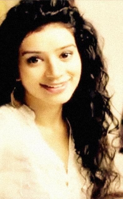 dfashiontv's tweet photo. We R interviewing #SukirtiKandpal 2morow Tweet us Ur Q's for her &amp; we will ask her to answer it on camera for you. http://t.co/aB34ISTzhy