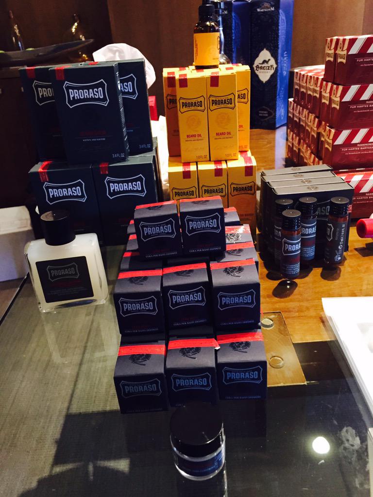 MarianneMTL_TO's tweet photo. For bearded boys new range of products for coarse hair + grooming your stach @Proraso @BellaVitaInt @NATAPR_ #SENS33 http://t.co/96Q26mo73z