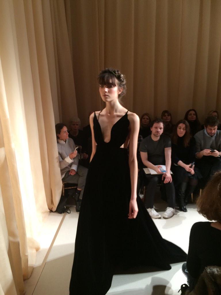 MaisonValentino's tweet photo. Love: pure, burning, angelic, exhilarating Opening with a night black velvet dress Black angel http://t.co/41ADlDZQYB http://t.co/jbtZ0RuT2T