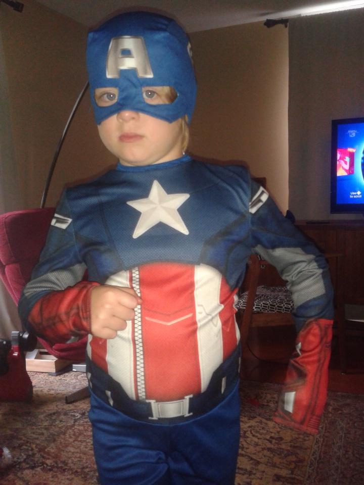 sapphic_sea's tweet image. @CaptainAmerica My sister wants to be Captain America when she grows up!! #weliveinCanada