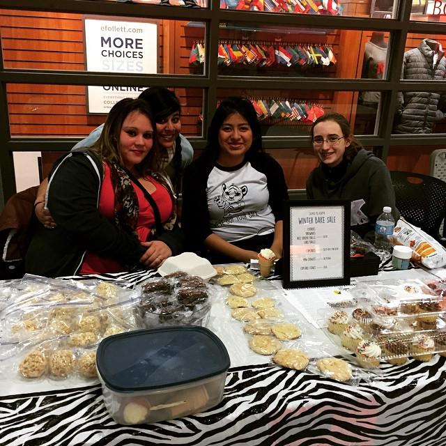 NJIT's tweet photo. Winter bake sale in Campus Center till 5http://instagram.com/p/yYqwPZueDU/ http://t.co/MpmkvC6FYj