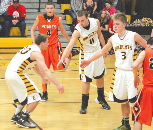 BreezeCourier's tweet photo. Wildcats prevail over Ponies in rivalry #breezesports http://t.co/2LcgtImKQh
#Edinburg #SouthFork #MSMhoops http://t.co/5nHwRzreiu