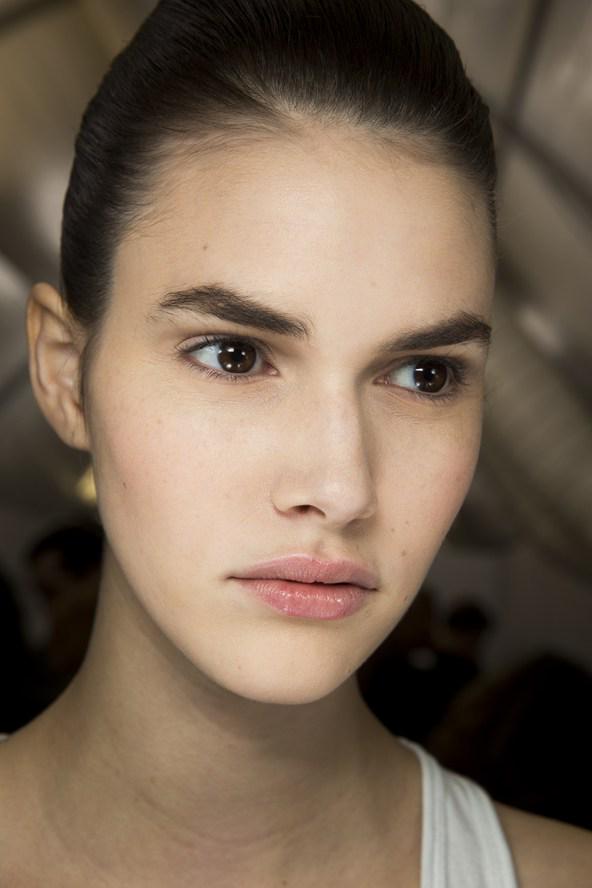 BritishVogue's tweet photo. Go close-up on spring/summer 2015's couture hair and make-up looks backstage: http://t.co/7y58N3gM0Z http://t.co/qaSEz75XFt