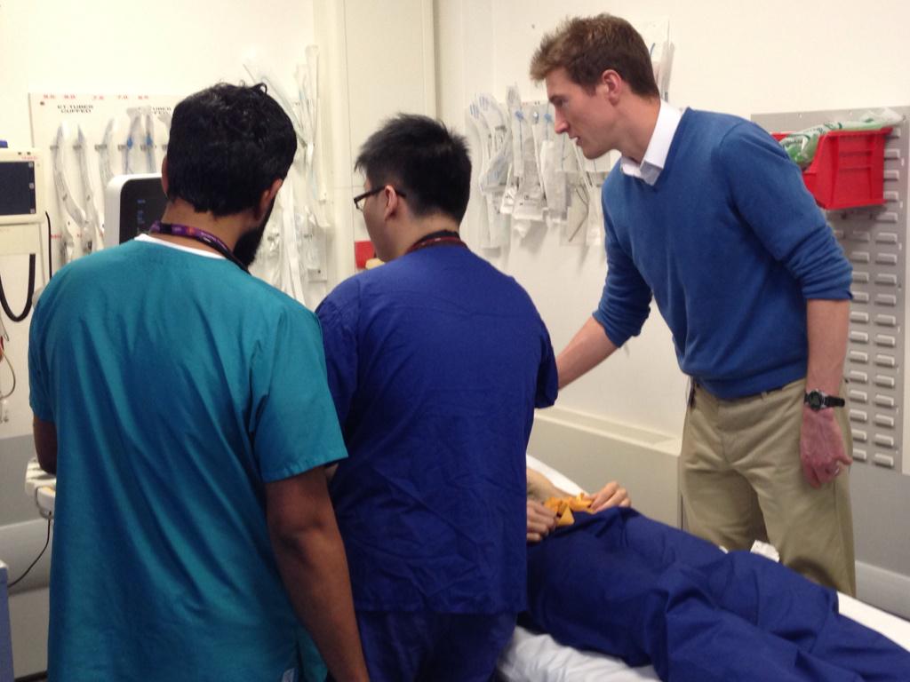 Excellent session of medical student #pocuss teaching this pm with <a href="/StuartNuttall1/">Stuart Nuttall</a>