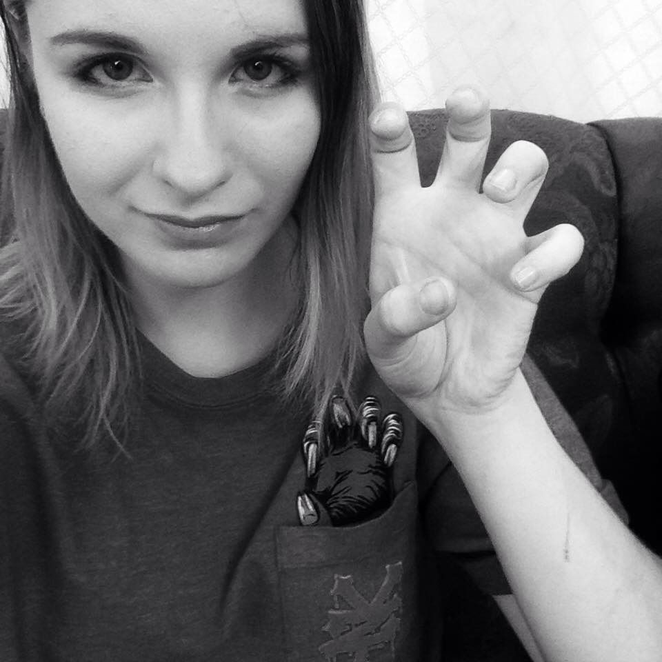 Texas cops shoot dead mentally ill teenage girl at police station: bit.ly/1yNTX3L