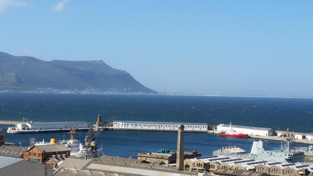 Can't go wrong spending Valentines night here! #romance  via <a href="/staysimonstown/">GROSVENOR B&B</a>