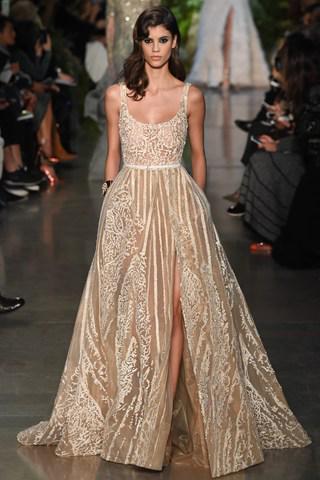 Notyoourbabe's tweet photo. I just cry everytime.
Elie Saab Spring/Summer 2015 couture http://t.co/YDxVK4uZAp