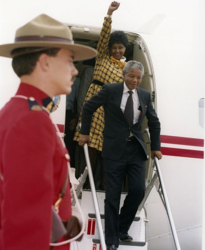 DavidSenonge's tweet image. Got it from mama Winnie's gallery,I love it.