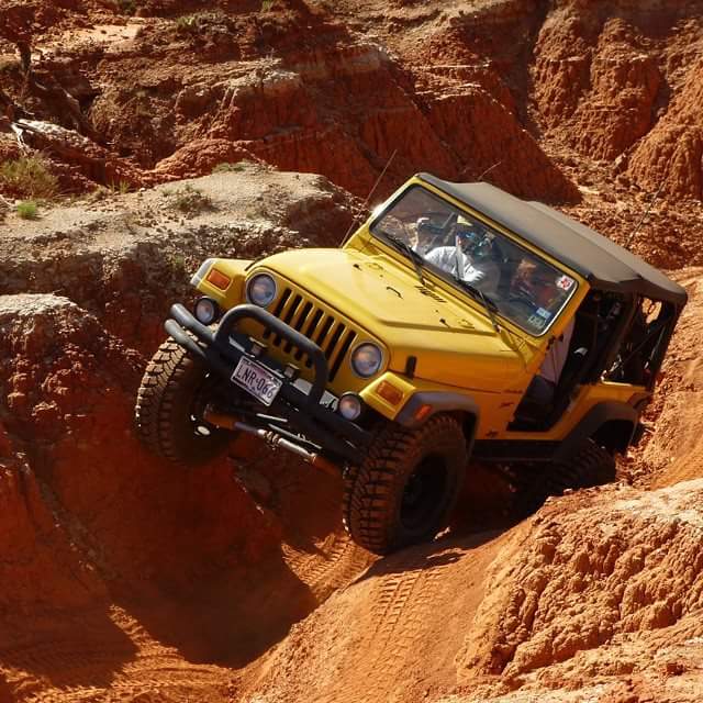 #JeepRocks #JeepLife #JeepMafia #JeepTrail
#WranglerWednesday 
#Jeep