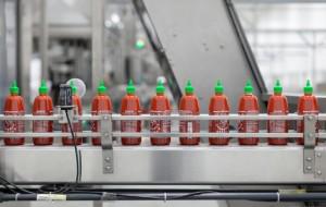 CulyNL's tweet photo. Video: zo wordt Sriracha-saus gemaakt http://t.co/AW2Yu6uoVi http://t.co/LZE4rb4mvp