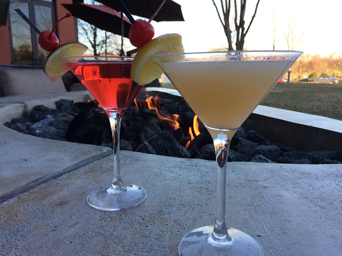 vinekitchen's tweet photo. Cozy up next to our fire pit tonight and join us for $6 @TitosVodka Martini Night. http://t.co/v5mhb4FAKW