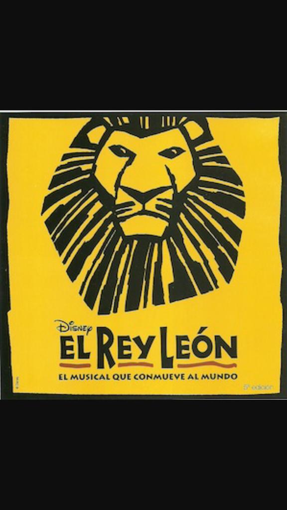 RobertoYerga's tweet photo. Pues a ver el musical del "REY LEÓN" con mi amor @eli_rizitos http://t.co/DrWRidFEu6