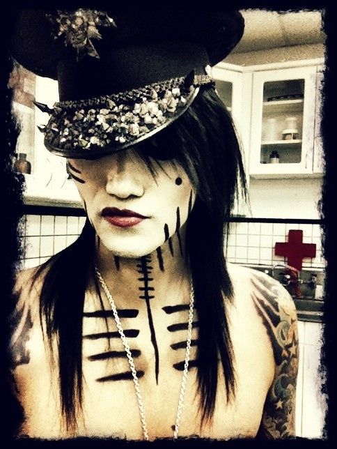 Daily photo of ashley purdy its his birthday today. he is 31 years old HAPPY BIRTHDAY we love you lots. 