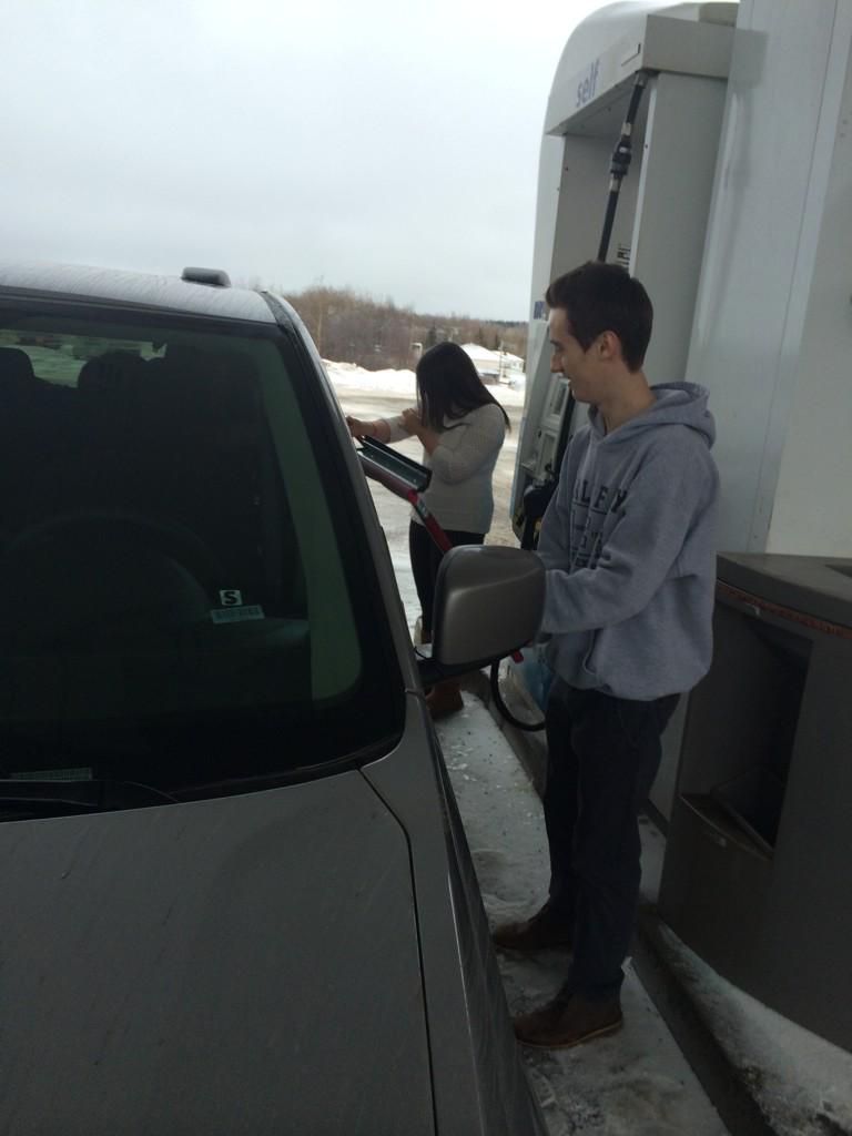 CanGamesNLCurl's tweet photo. Grand falls 3 more hours to #cornerbrook #cwgroadtrip http://t.co/1rusDgeJWi