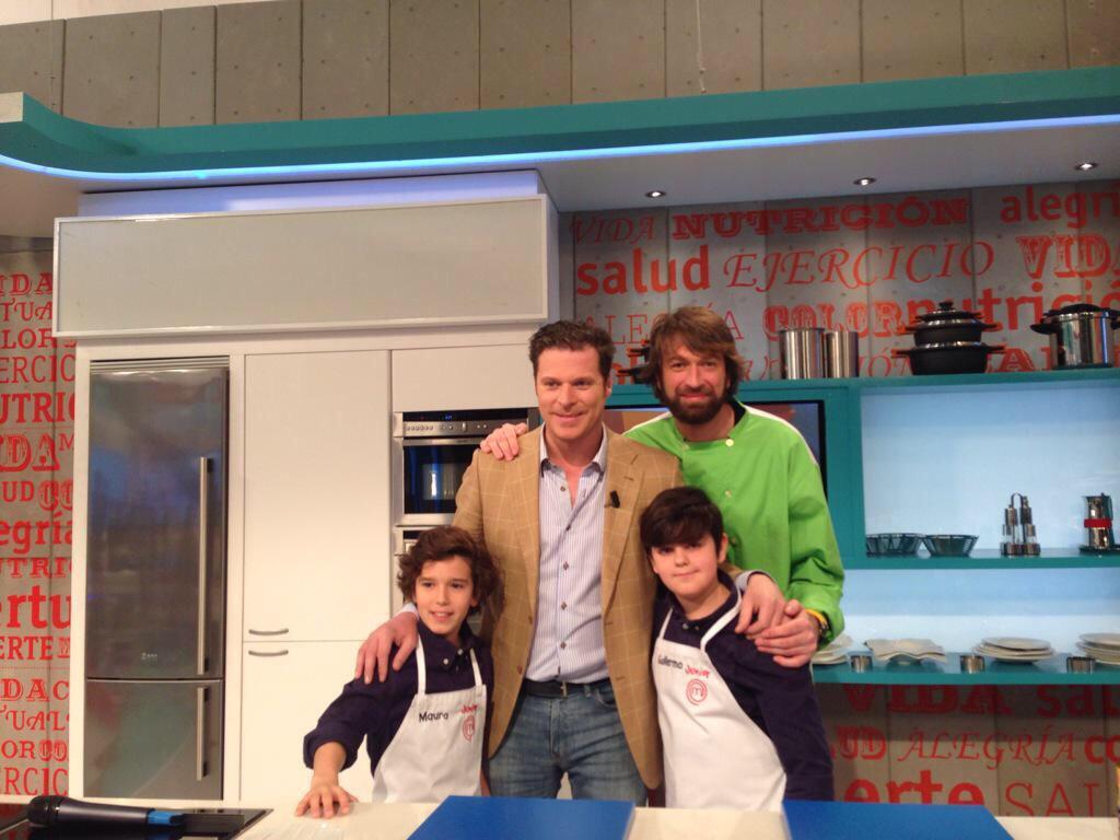 CF_MCJ2's tweet photo. Los dos eliminados hoy en La Mañana de TVE @MauroMCJ2 @GuillermoMCJ2 http://t.co/EAPSaWNcOi