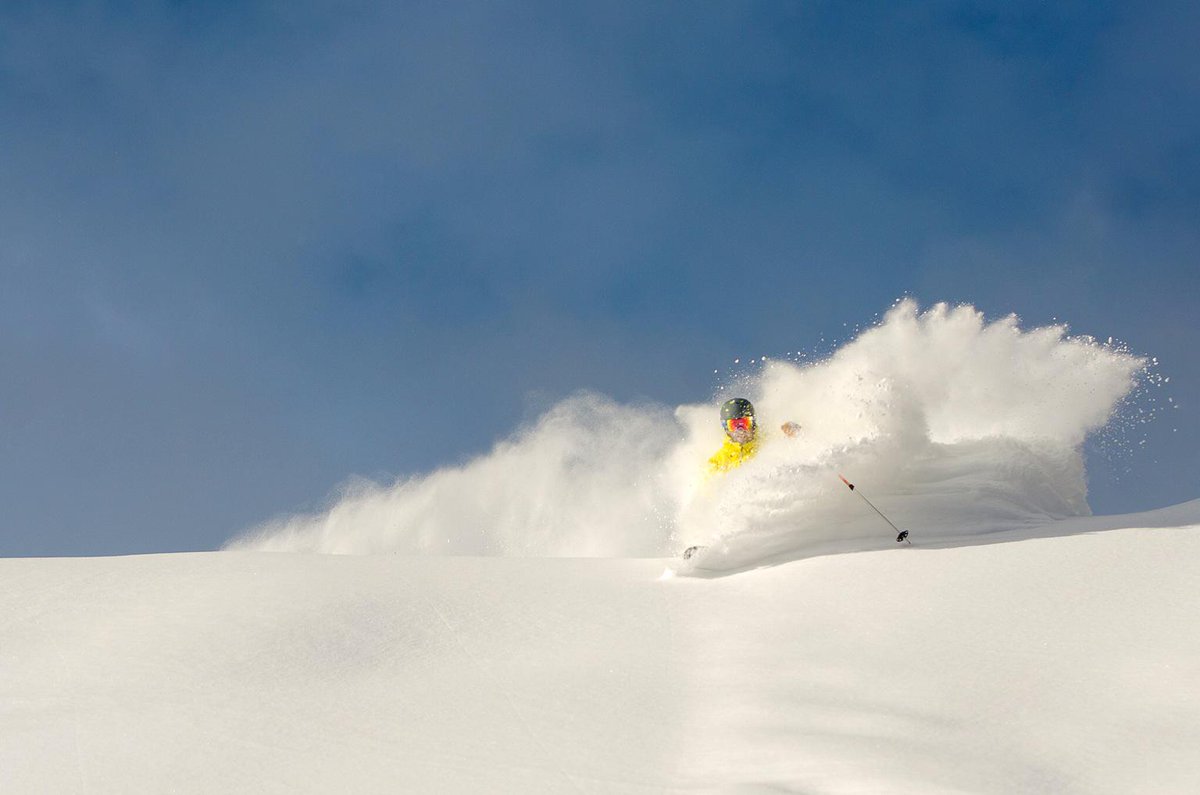 AmyNECN's tweet photo. Fresh foot and a half at Sunday River!  Woohoo! http://t.co/cXzY8wvDkE
