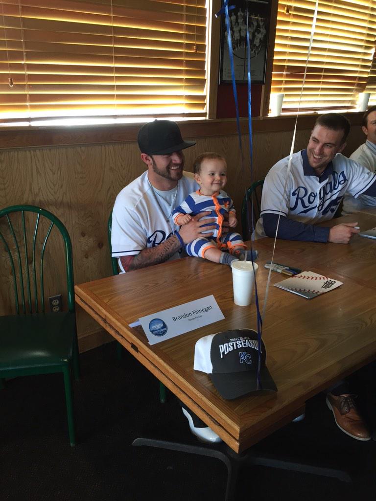 Royals's tweet photo. .@bfinny29 poses with his youngest fan in Emporia, KS #RoyalsCaravan http://t.co/nnNTSDZ9Oa