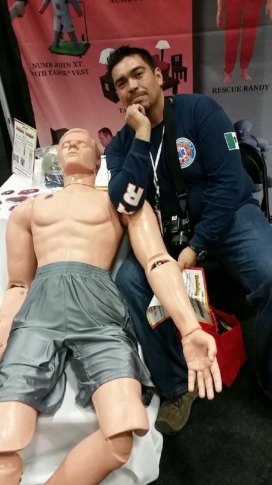 DummiesUnlimtd's tweet photo. #gotdummies Have you come by and taken a #selfie with the Dummies?
#firehouseworld2015 #dummiesunlimited http://t.co/jbEBxOXnmz