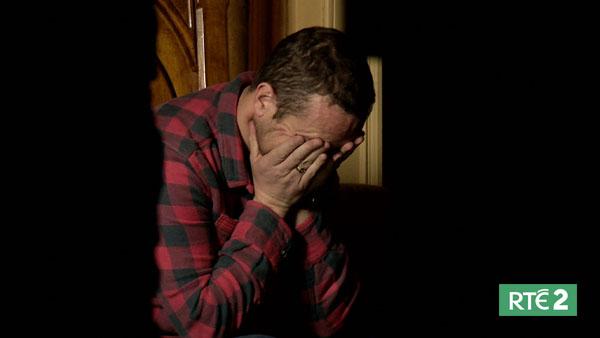 RTE2's tweet photo. Who’d have thought it...@pjgallagher with stage fright. Does #JakeStevens know? Reality BITES, tonight at 9 #RTE2. http://t.co/HihVwaX9YD