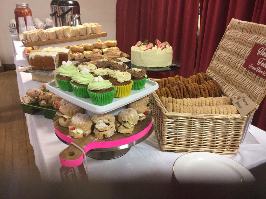 _1steffan's tweet photo. Already now just need the parents @BromsSchool for match tea @HolroydHowe @DamianBlake4 @JamesGBradford @gregsimpson http://t.co/J564xylT9L