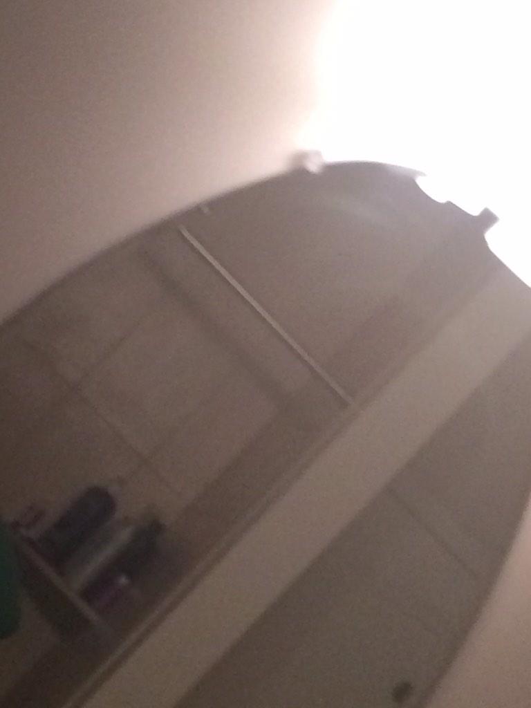 LizCrystalRI's tweet photo. I FELL http://t.co/poVZgP0yNw