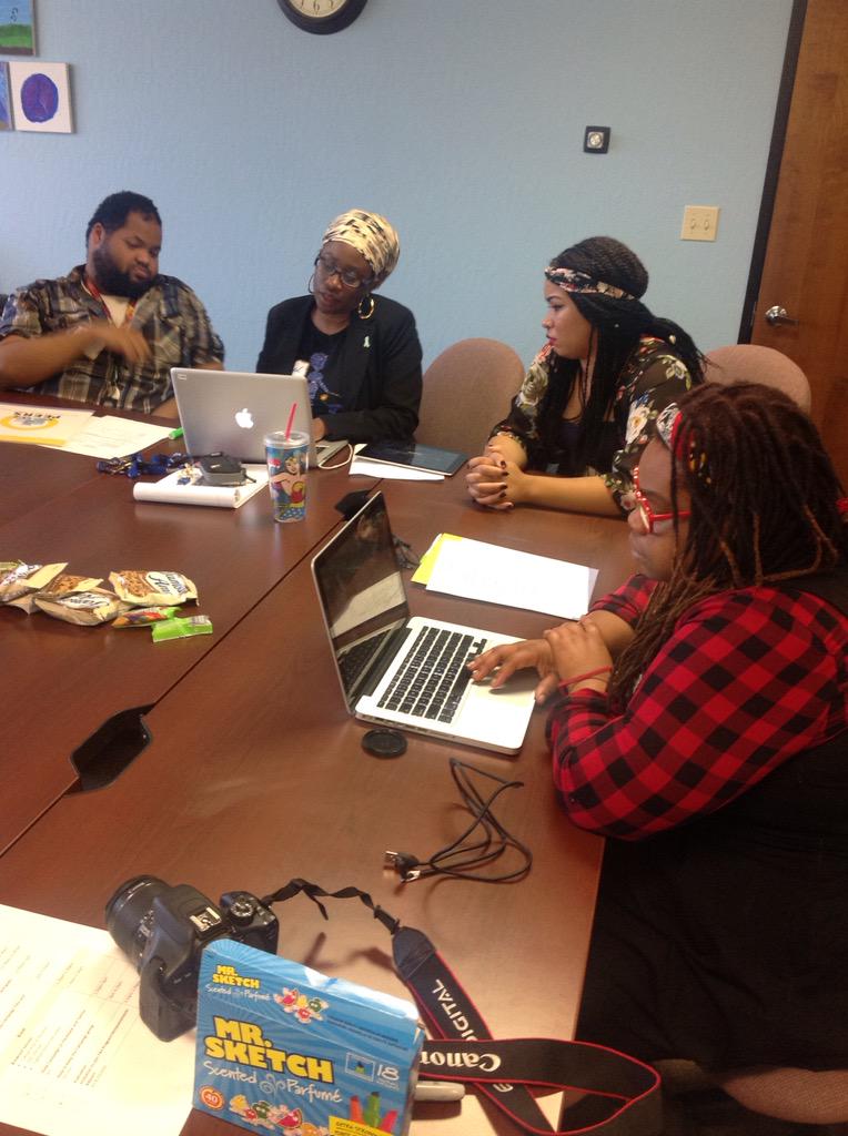 peersorg's tweet image. We are learning about canva for our the TAY's JustBeU!!#RIPLabels #youth