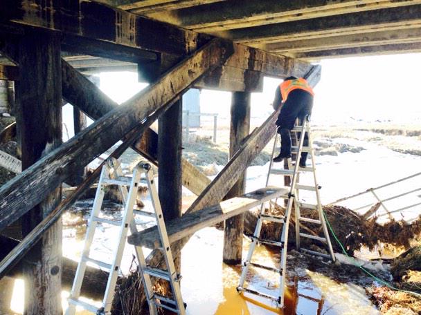 MH_Projects's tweet image. Our #medhat crew is out doing Bridge assessments (coring) in #Cardston County. @CardstonAB