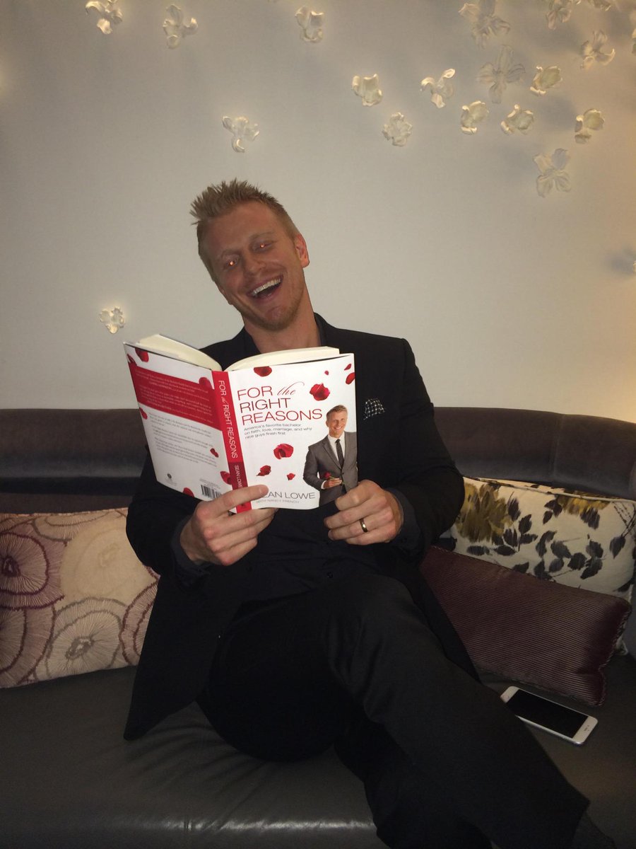 ChoicePublicity's tweet photo. @redbookmag caught up w/ @SeanLowe09 this afternoon to talk all things #Bachelor &amp; #RightReasons Thx @BrieSchwartz!! http://t.co/ph5zsOSQdb
