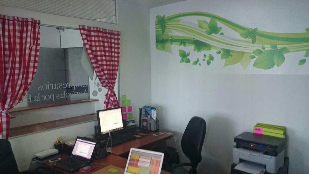 ConPutumayo's tweet photo. Queremos recordarles que el horario de atención en la Bodega (Bogotá), es de Lunes a Viernes de 8:30am a 4:30pm. http://t.co/6Bo2YUjWQA