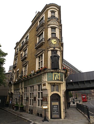 The Black Friar, #London
