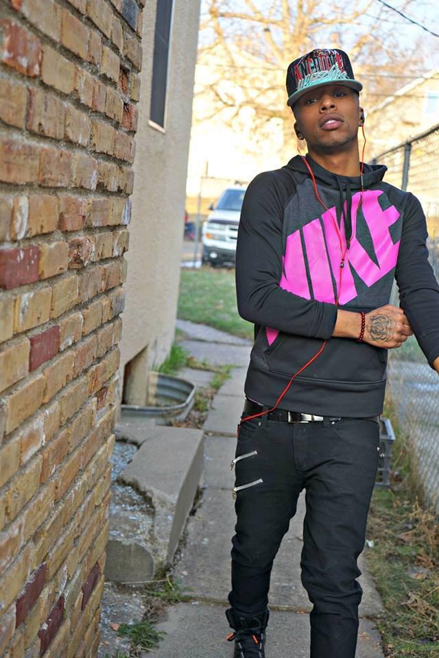 Hoesloveandre's tweet photo. 🚶 http://t.co/lzwEODjuCm