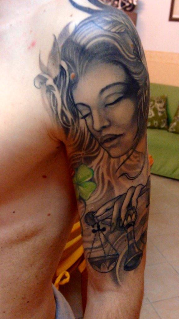GiulioSepe's tweet photo. @TatooPorn @tattoooos #tattoos http://t.co/etdtZKk5kt