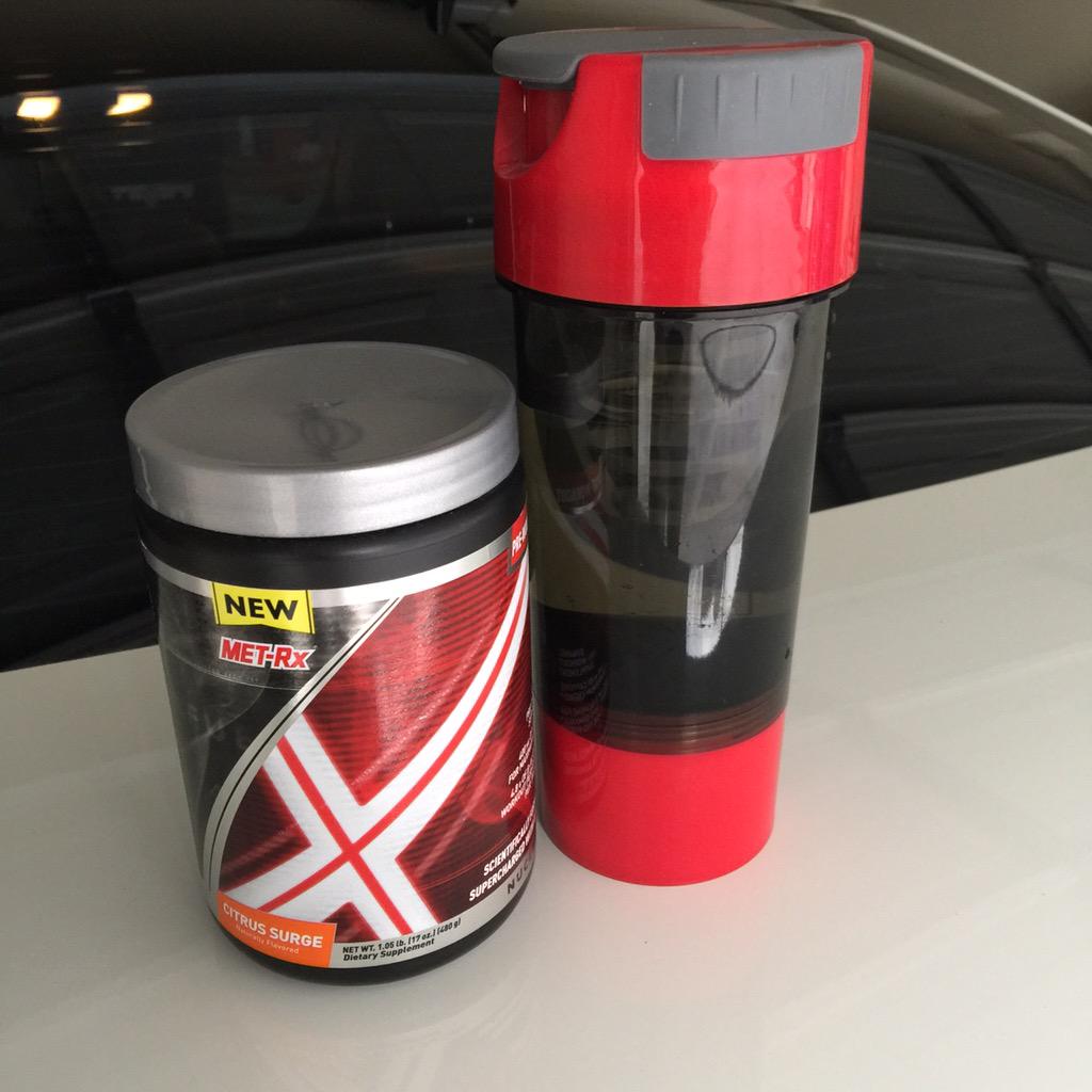 JasonPoston's tweet photo. Delts about to get REAL... #nuclearX @Official_METRx http://t.co/VJW0b95Mbq