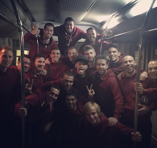Rafinha's tweet photo. ⚽️ http://t.co/DaSY8J9Tq8