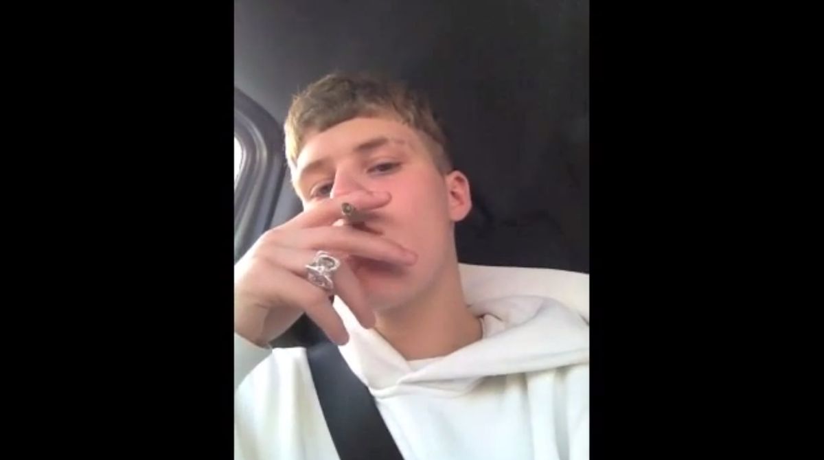 thefader's tweet photo. Watch a new clip from @yungleann for “Bathtub.” http://t.co/S1GM3zvAD6 http://t.co/kCzryZGe6O