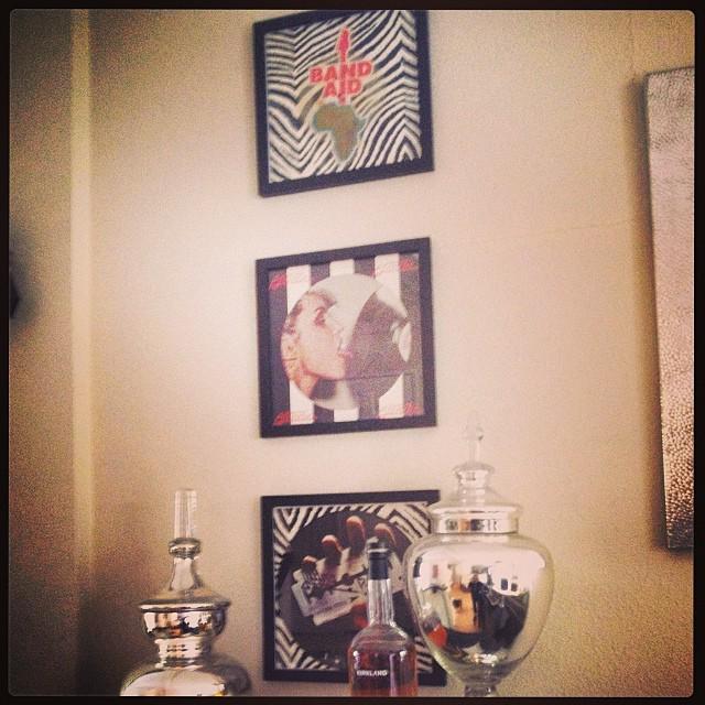 LAdesignaddict's tweet photo. #vinyl #art #records #picturedisc #BandAid #Blondie #JudasPriest #ilovemusic #iloveLA #decor #interior #design #sty… http://t.co/i79ZzL2tIP