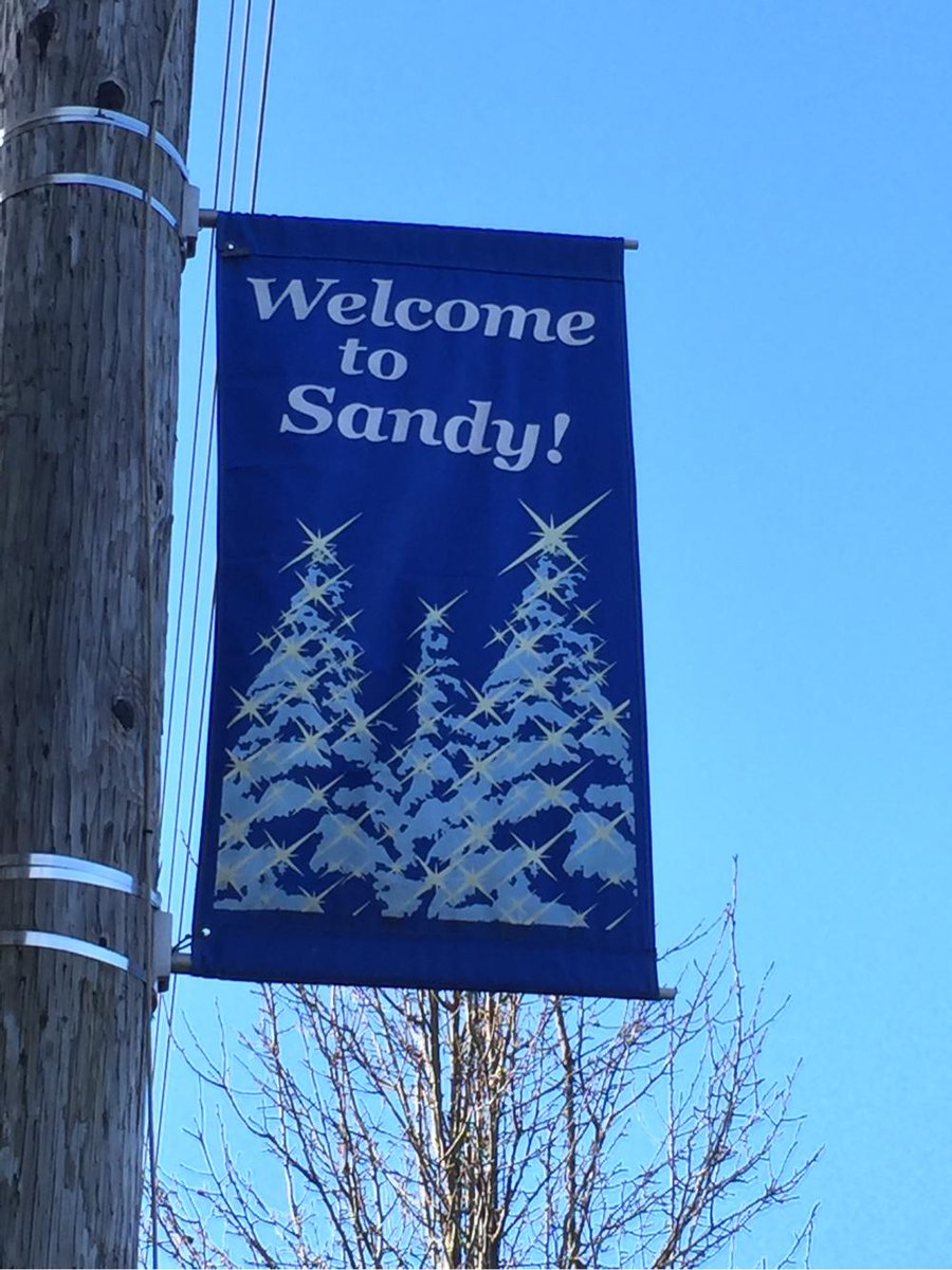 If your headed to the mountain or in town. Stop by one of the many great business's in #sandy. bit.ly/1HfxAdu