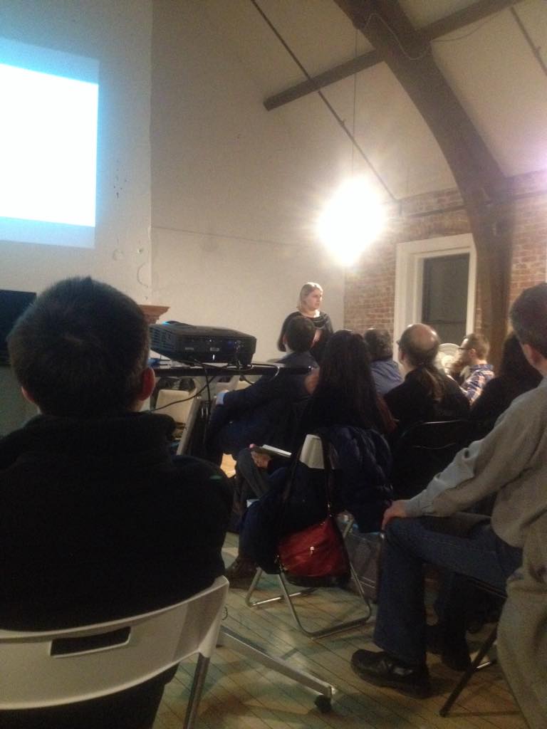 GeraldineJippe's tweet image. @siliconelife thumb up #html5mtl #meetup2015