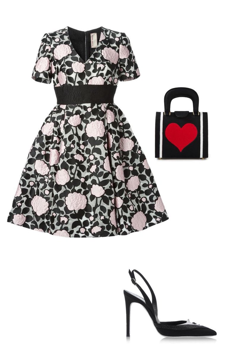 uniqueattire's tweet photo. We dedicate this outfit to all the sweethearts http://t.co/vLh1OnJDyn
#unique #womenswear #ValentinesDay http://t.co/XpJZclLjs5