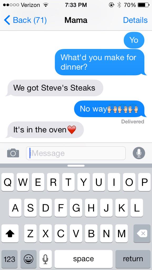 jake_fazio's tweet photo. My mom has no chill #PlainRoll http://t.co/jiljMZGqqU
