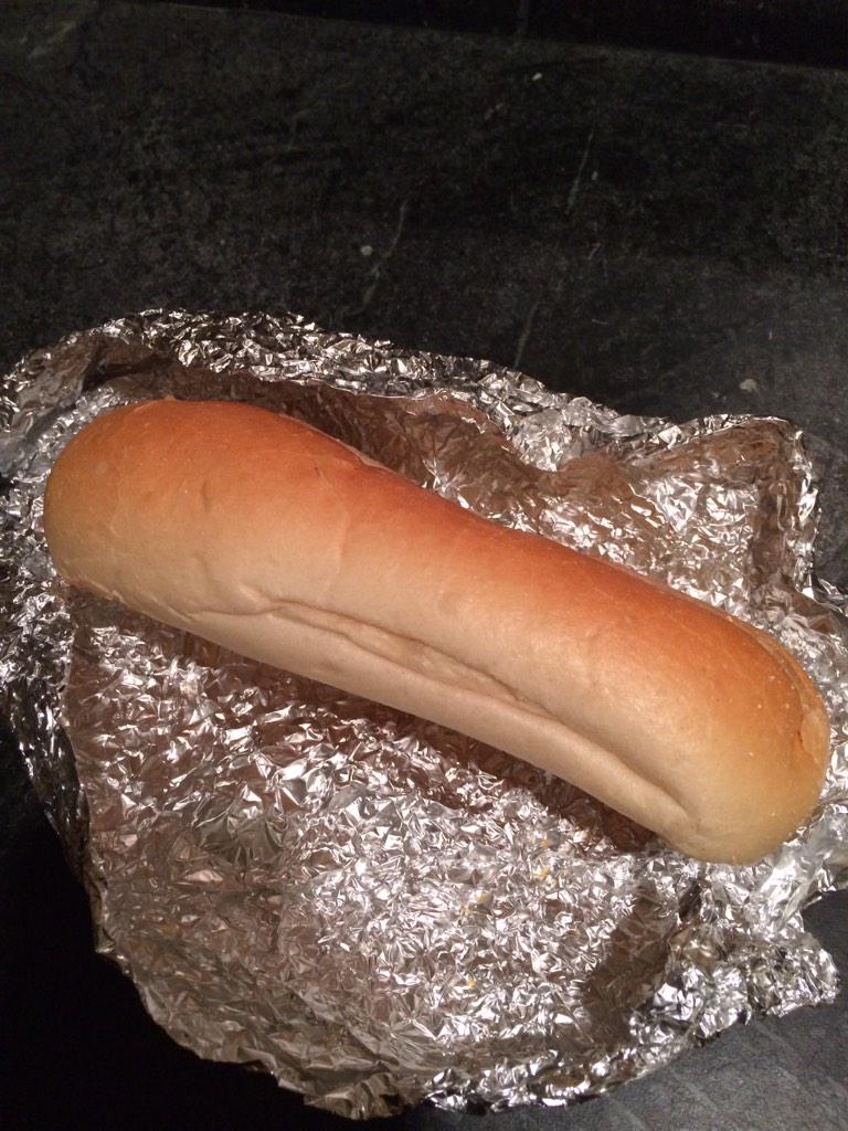 jake_fazio's tweet photo. My mom has no chill #PlainRoll http://t.co/jiljMZGqqU