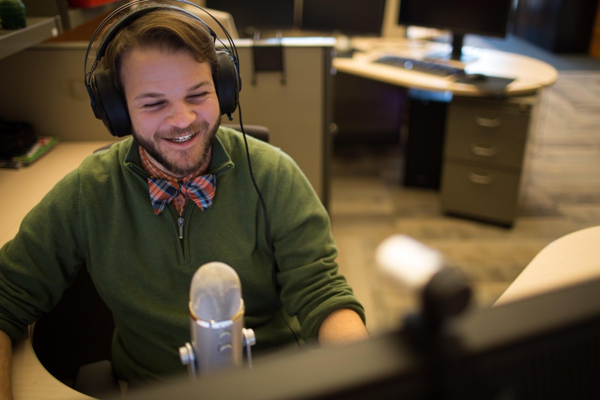 стримы девушек. стримеры twitch. Tyler1 league of legends. стример мэтью mizkif уснул. стримеры twitch.