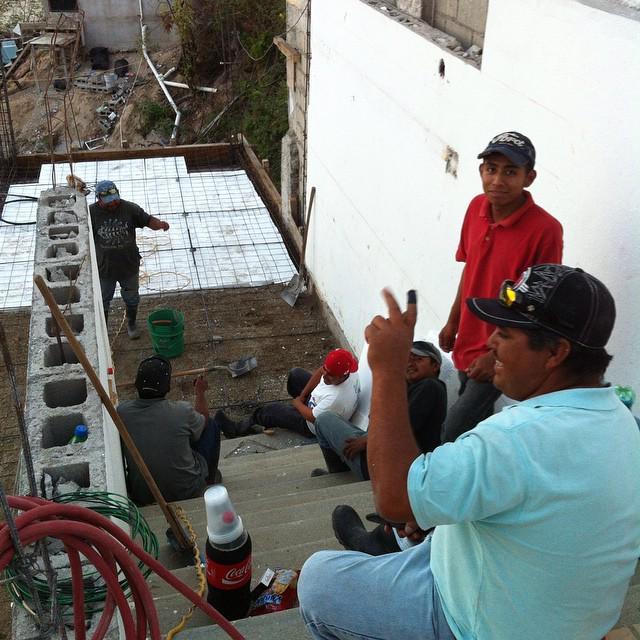 AACabobyBea's tweet image. Esperando el#concreto #colado #laraza #loscabos #mexico #icbingenieria para gimnasio #redautismo by cucha24