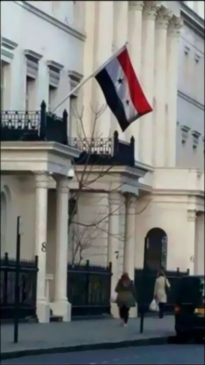 Isham_AlAssad's tweet photo. Shine your light.. #Syria love you & sees, but still wants you in their life, still outside Syria. | #SyrianEmbassy http://t.co/ZLxFU78NVv