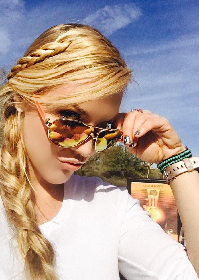 Katie_Blonde007's tweet photo. Rocked my signature #braidonbraid today at the golf event at the #BraidGame #PhoenixArizona #blonde #elsalookalike http://t.co/4v2ULA0A8A