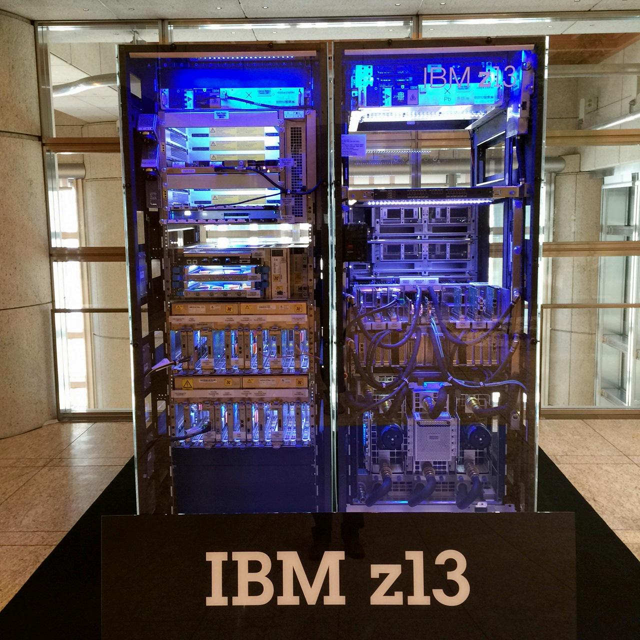 日本ibm 最新ibmメインフレーム Ibm Z13 をご紹介するイベントで Z13の中身が見えるスケルトン筐体のモデルを展示しています ご来場されている方はぜひ展示エリアにお立ち寄りください Ibmz Znext Jp Http T Co B4owsqlaa3 Twitter